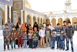 مركز ارشاد النجف : زياره مسجد الكوفه بصحبة مجموعه من الاطفال الايتام