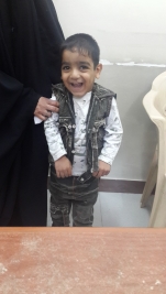 مركز مدينة الصدر:طفل مريض يناشد اهل الخير مد يد المساعدة له