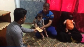 فرع البصره :تسليم المساعدة المالية الى أسرة المقاتل البطل/سعد جاسم محمد.