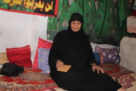 بغداد- مدينة الصدر: السيدة كاظمية سهر بدن تحصل على تبرع مادي .