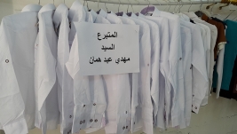 مركز ارشاد الكريعات: السيد/ مهدي عبد همان يساهم في حملة اكساء الطلبة والطالبات