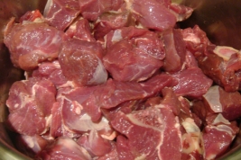  فرع مدينة الصدر : تبرع بمادة اللحم الأحمر من قبل فاعل خير .