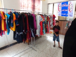 فرع الكريعات: السيد / مهدي عبد همان تبرع بملابس جديدة بمناسبة عيد الفطر المبارك 