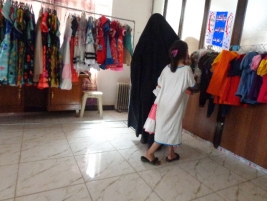 فرع الكريعات: الحاج/ طالب صالح مهدي تبرع بملابس جديدة بلغت قيمتها مليون وثمنمائة الف دينار عراقي 