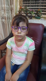 فرع البياع : تسليم ثمن النظارة الطبية لذوي الطفلة /منار عمار عبد الرحيم 