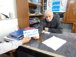 فرع الكريعات: السيد / صبحي العمران يتبرع للأسر المتعففة 