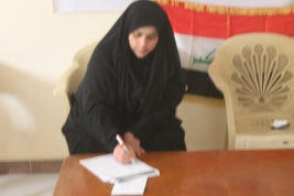 فرع مدينة الصدر: اليتيمين حاتم ودنيا كريم فارس يحصلان على كفالة الشهرية الخاصة بهم لشهر ايار من المتبرع (غ.ا.س)