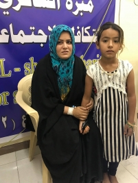 فرع مدينة الصدر:شابة في مقتبل العمر تعاني من الفقر والمرض وتحتاج الى اجراء عملية جراحية لأبنتها