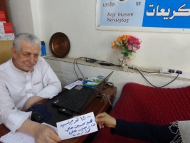 فرع الكريعات : السيسد /محمد حسين علي يتبرع للأسر المتعففة 