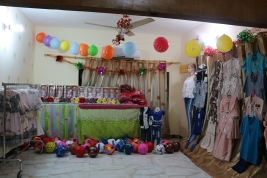 فرع البصرة :كادرنا يقوم بتهيئة كافة ملابس العيد استعدادا لتجهيزها لحملة اكساء العيد الاضحى المبارك