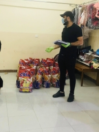 فرع مدينة الصدر : توزيع 100 سلة غذائية ضمن حملة شهر رمضان المبارك .