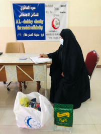 فرع مدينة الصدر : تسليم التبرع الوارد من السيد / كامل الشريفي لاسرة المسنة ( ثالثة ، ع ، ع )