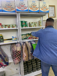 فرع البياع : مساعدة مالية من الاستاذ / عبد الصاحب الشاكري للمتعففة ( ليلى ,ح)