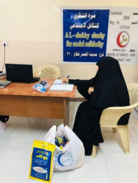 فرع مدينة الصدر : تسليم كفالة الايتام الشهرية من السيدة عالية وايت / عالية جواد كاظم