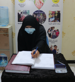 فرع البصرة: تسليم كفالة الايتام الشهرية من قبل المتبرع الكريم / مثنى ابراهيم