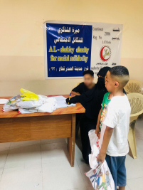 فرع مدينة الصدر : تسليم التبرع المقدم من الاستاذ / عبد الصاحب الشاكري 