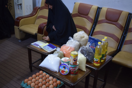 فرع النجف :- تسليم التبرع الوارد من قبل السيد / انمار الى اسره السيد / عبد الامير . ع . ا 