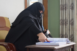 فرع النجف :- السيده / فاعله خير تتبرع بكفاله لابنه الارمله / دنيا . ح . ح