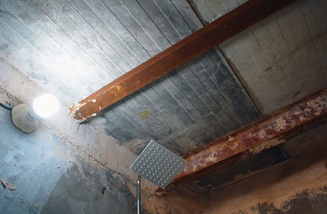 فرع النجف :-  لازالت اسرة متعففة تناشد اهل القلوب الرحيمة لمد يد العون لها 