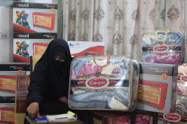 فرع النجف :- تسليم الاعانه لاسره السيدة / حوراء . ط . ع من قبل السيد / حارث كبه 