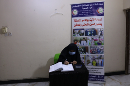 فرع البصرة: تسليم كفالة الايتام الشهريه من قبل المتبرعه الكريمه / اساور زهير