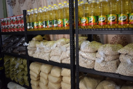 فرع النجف :- السيد / فواد سلام موسى يساهم بأعانة الأسر المتعففة بتأمين السلال الغذائية لشهر رمضان المبارك 