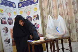 فرع النجف :- تسليم الاعانه لاسره المتعففه / انتصار . ص. م من قبل السيد / هيثم كبه 