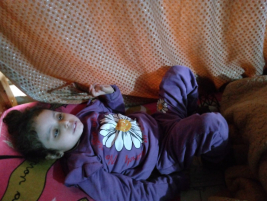 فرع البياع : متعففة تعاني ضعف الحالة المعيشيه تناشد الطيبين اصحاب الايادي السخية لمساعدتها . 