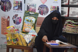 فرع النجف :- تسليم التبرع المقدم من السيد / أمير مجيد 