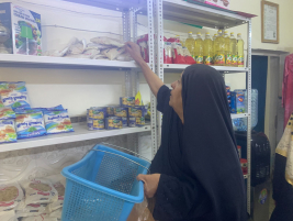 فرع البياع : مساعدة مالية للمتعففة (سميرة , ح) من المتبرع / الحاج عبد الصاحب الشاكري 