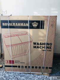 فرع مدينة الصدر : تسليم كفالة الايتام الشهرية من السيدة / الاء الشريفي 