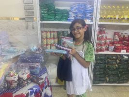 فرع البياع : تسليم المساعدة المالية المقدمة من المتبرعه( الاء الشريفي) للارمله ( انتصار ع ) 