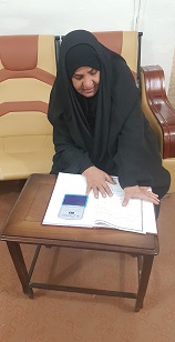 فرع النجف :-  تسليم الاعانه الطبيه لاسره السيدة / سهيله . د . ع من قبل السيدة / رجاء كبه 