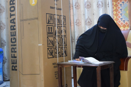 فرع النجف :- تسليم التبرع المقدم من السيد / عبد الخالق جراخ باوه