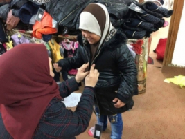 الادارة العليا في لندن / تطلق حملتها الانسانية  السنوية (( شتاء دافئ))