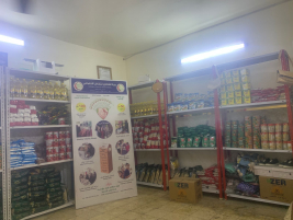 فرع البياع : تجهيز محلات الشاكري الخيريه بالسلات الغذائيه تلبيه لأحتياجات الاسر المسجله