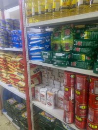 فرع البياع / عائله المرحوم محمد سعيد يتبرعون بسلات غذائيه لعوائل الايتام والمتعففين