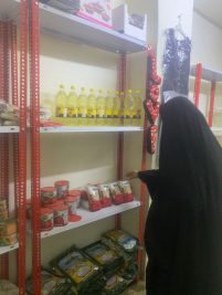 فرع البياع : تسليم كفاله للايتام اسرة الارمله (هاجر, ع ) من المتبرعه الكريمه / زينب جهاد