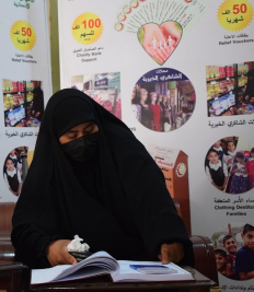 فرع النجف :- تسليم الكفالة الدراسية المقدمة من الدكتور/ نورس كاظم