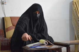 فرع النجف: تسليم الكفالة الدراسية المقدمة من (الدكتورة/ سلام سميسم - لإبنة السيدة/ شيماء) 