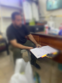 فرع البياع : مساعدة مالية من المتبرعة / سحر عطية للمتعففة ( ليلى ,ح) 