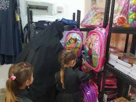 فرع البصرة : تجهيز محلات الشاكري الخيريه بالسلال الغذائية  والمستلزمات المنزليه