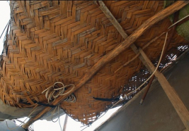 فرع النجف :- لازالت الارمله / حمديه تستغيث لمساعدتها على تحمل مسؤولية أيتامها الثمانية 