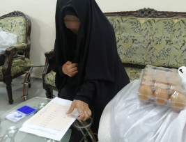 فرع النجف:  تسليم الكفالة الشهرية المقدمة من (السيدة/ عالية جواد)