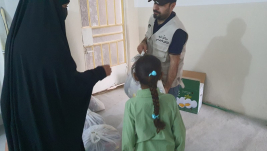 فرع النجف :-تسليم الكفالة الشهرية المقدمة من (السيد/ حارث كبه )