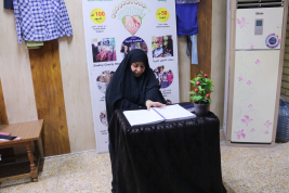 فرع البصرة : تسليم كفالة الأيتام الشهرية لأسرة الأرملة المتعففة ( سندس . ح ) .