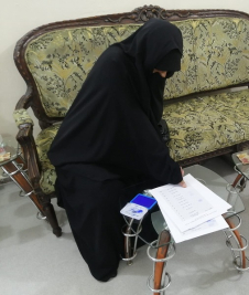 فرع النجف: تسليم الكفالة الدراسية المقدمة من (الدكتورة/ سلام سميسم)