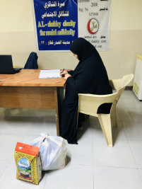 فرع مدينة الصدر: تسليم كفالة الأيتام الشهرية المقدمة من (السيد/ مير موسوي)