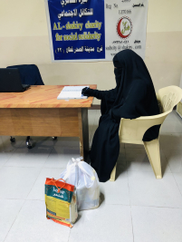 فرع مدينة الصدر: تسليم كفالة الأيتام الشهرية المقدمة من (السيد/ مير موسوي) 