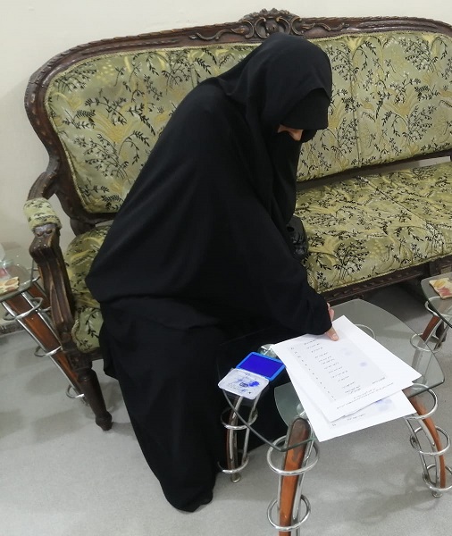 فرع النجف: تسليم الكفالة الدراسية المقدمة من (الدكتورة/ سلام سميسم)